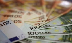 Ghid pentru studenți: cum îți gestionezi banii fără ajutorul părinților